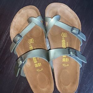 BIRKENSTOCK Mayari Sandals
